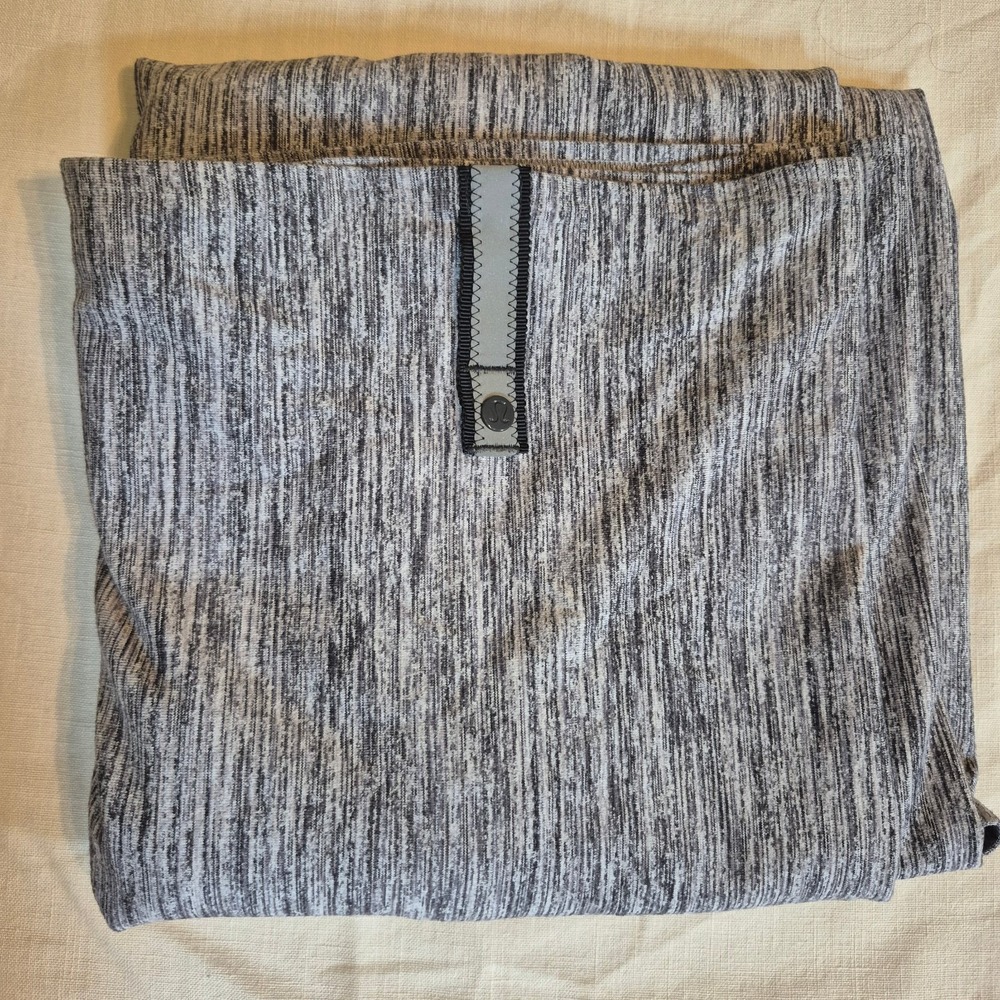 Lululemon Vinyasa Scarf One Size Snap Button Wrap Yoga Shawl Nursing Minimalist
